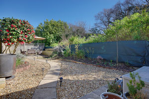 Private Garden- click for photo gallery